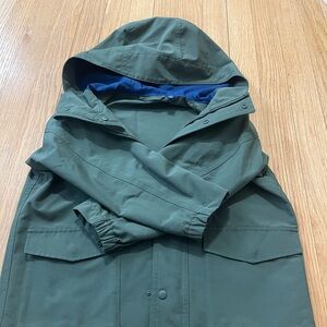 Boy Uniqlo wind breaker thin jacket